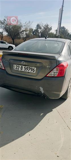 نيسان فيرسا